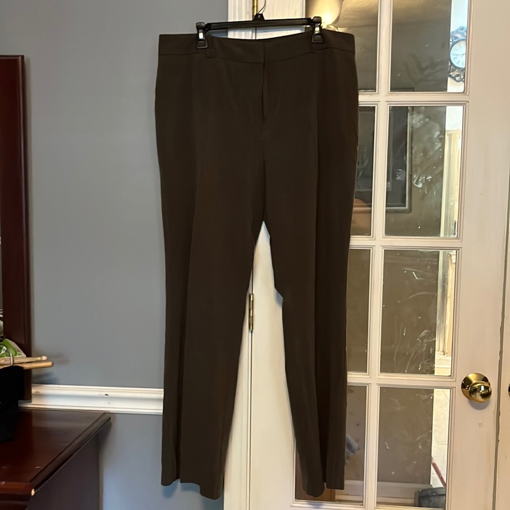 Women’s 18R Van Heusen Stretch Slacks